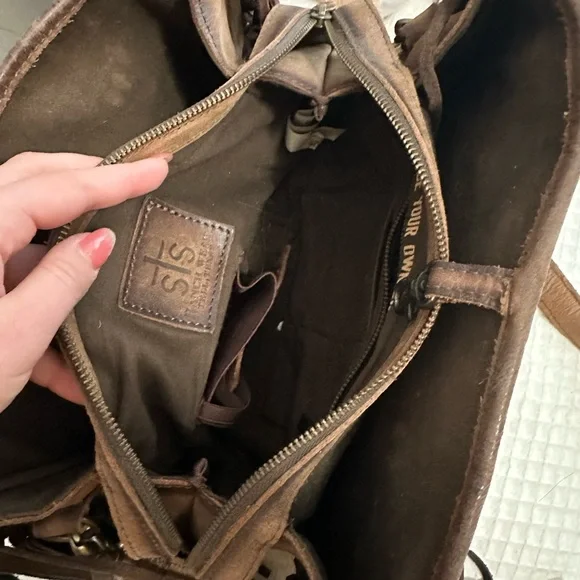 Stylish Brown and Cream Fringe Handbag - Picture 5 of 10